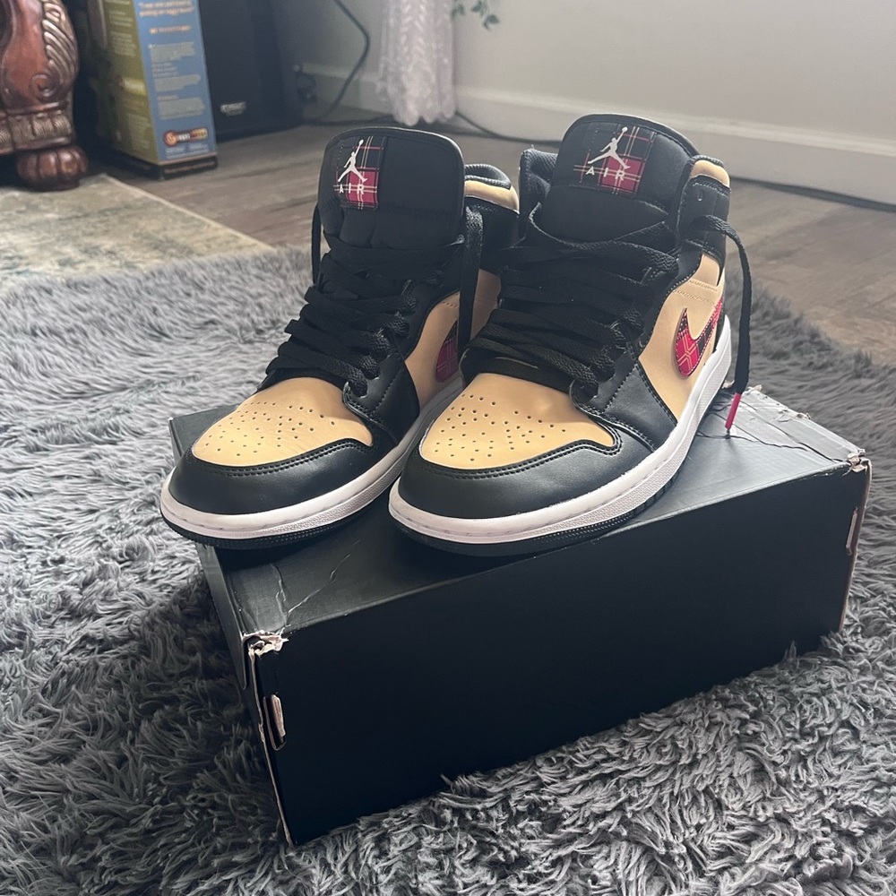 Air Jordan 1 Mid High-Top Sneakers Tartan Swoosh Plaid - Picture 5 of 10